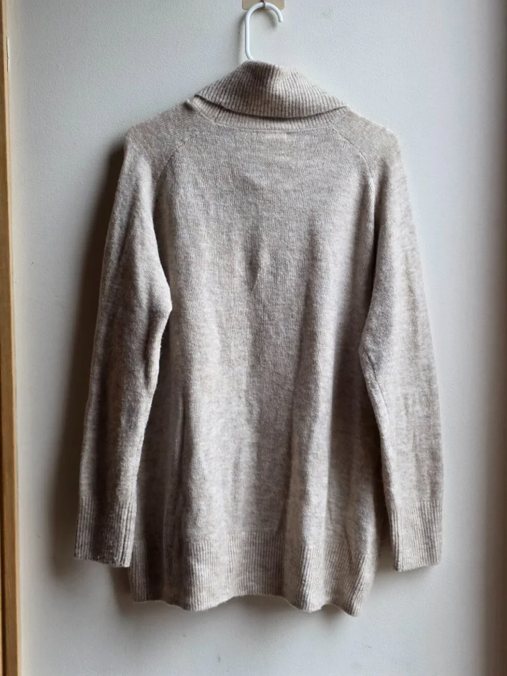 H&M Beige Cowl Neck Sweater Size Medium